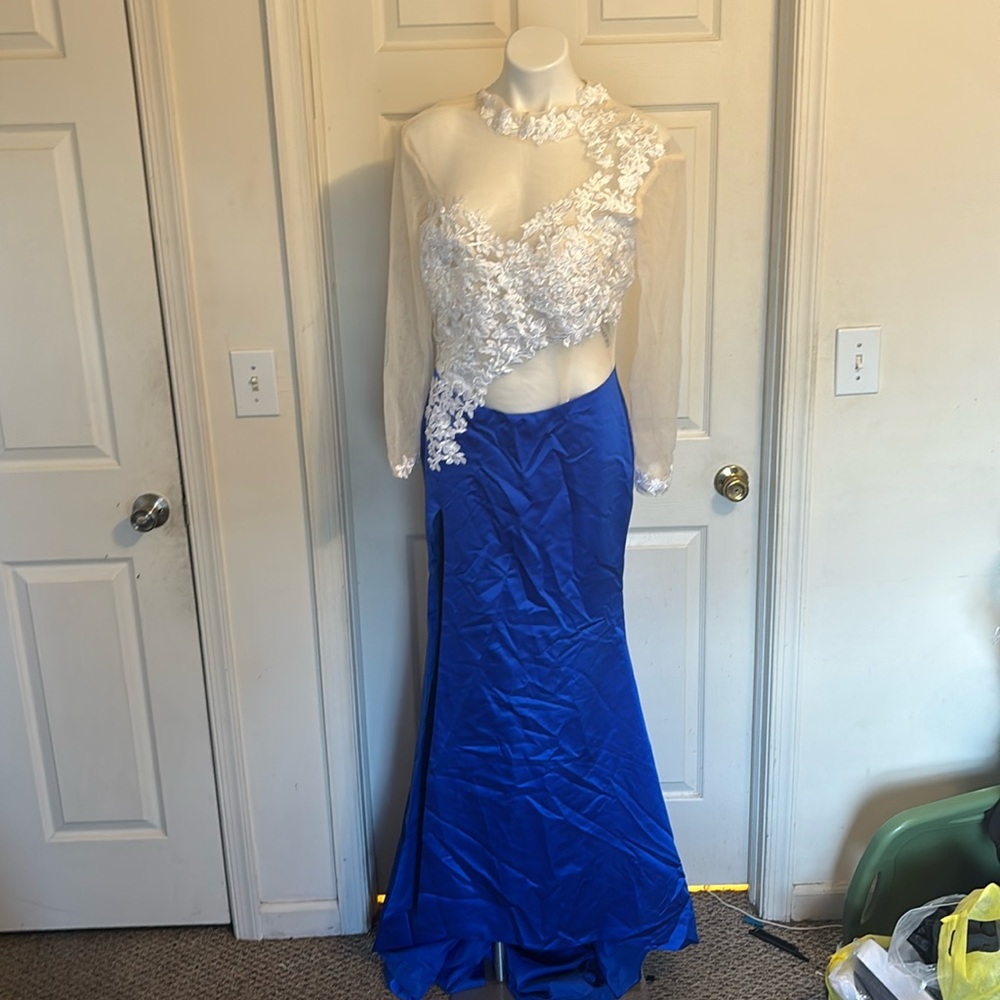 Blue prom dress